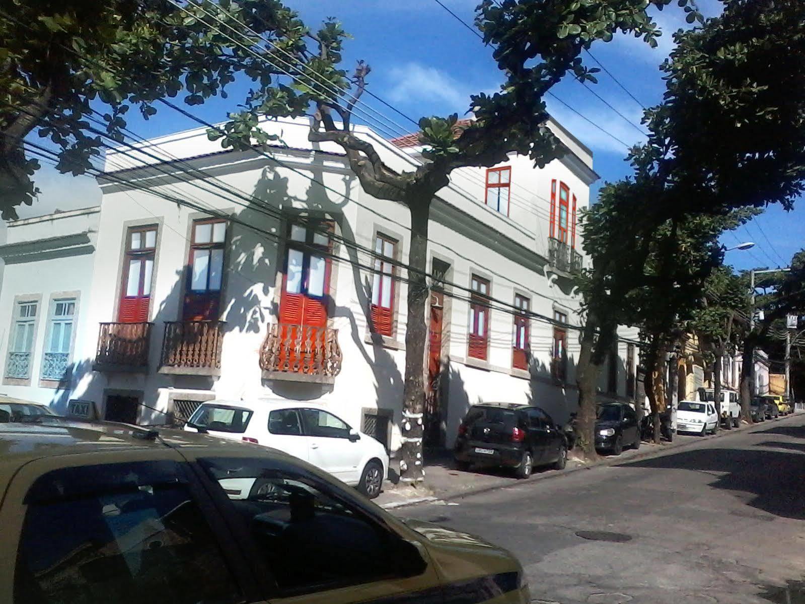 Santa Hospedagem